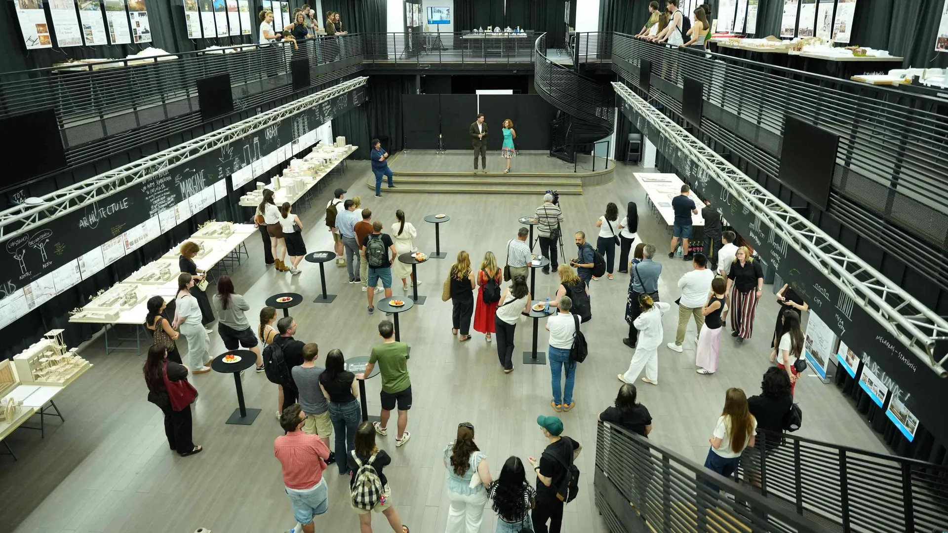 Munca de un an a studenților arhitecți de la UPT, în expoziție la FUTURE DAYS. Anul s-a încheiat, dar activitățile continuă
