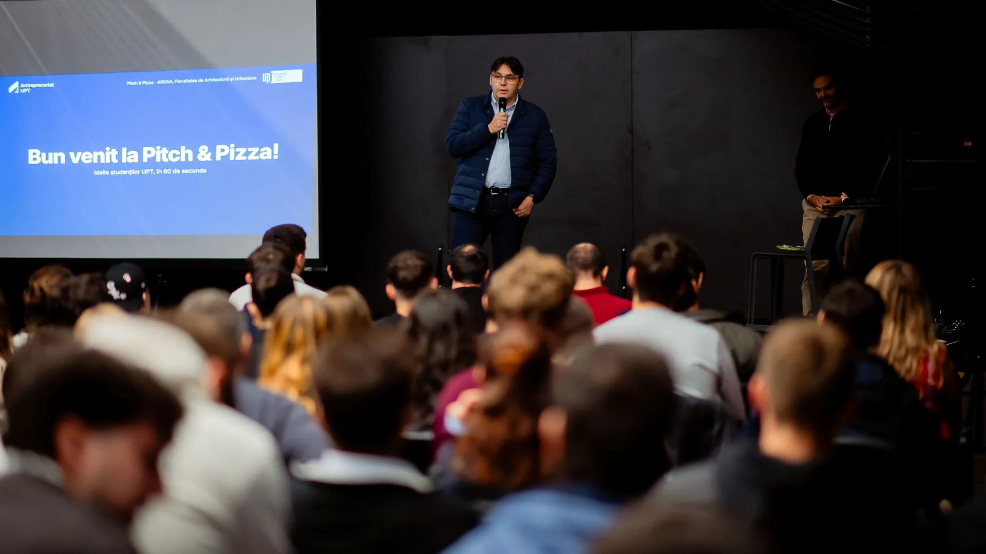 UPT susține concret antreprenoriatul, în paralel cu formarea inginerească. 32 de studenți și-au prezentat ideile la Pitch & Pizza