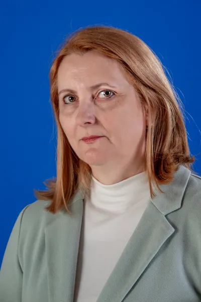 Adina-Elena Ivoniciu