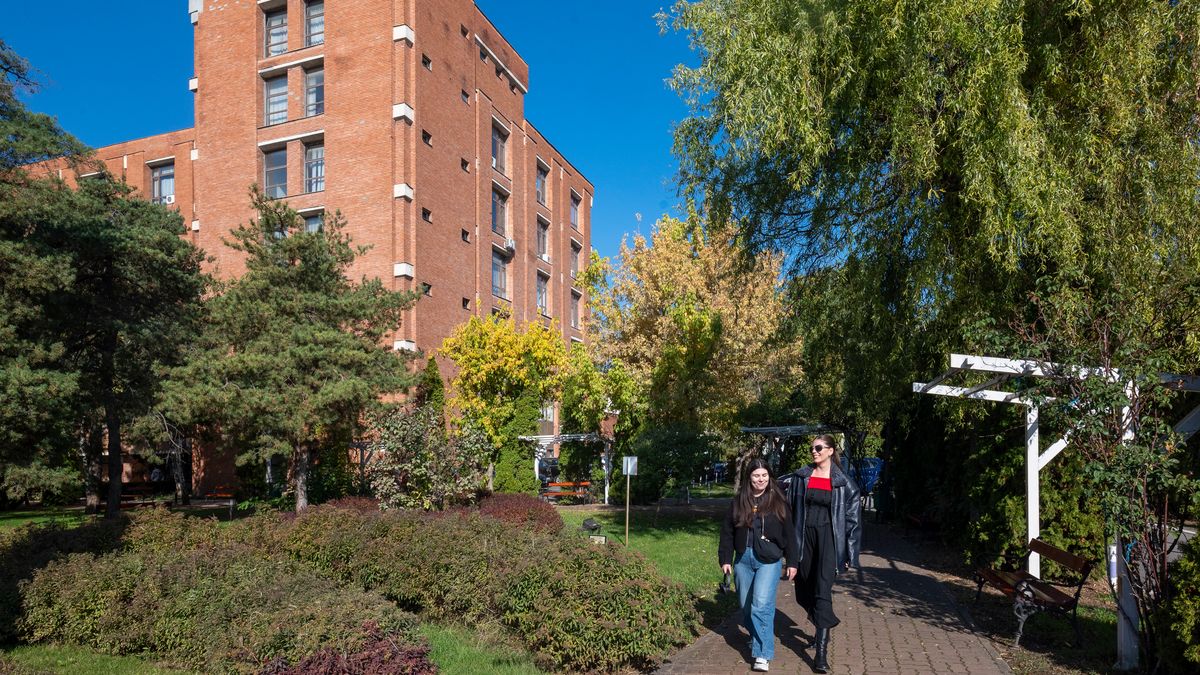 Explore the UPT Campus